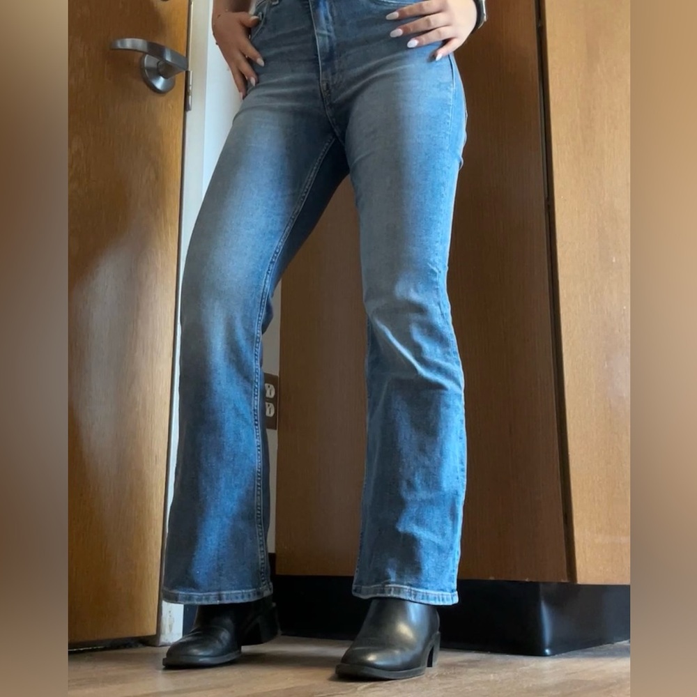 Brand New H&M Medium Blue High-Rise Flare Jeans